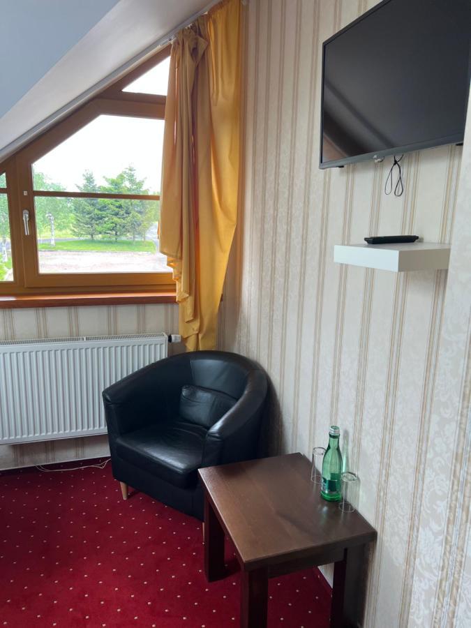 Hotel Krusnohorsky Dvur Cinovec Exterior photo