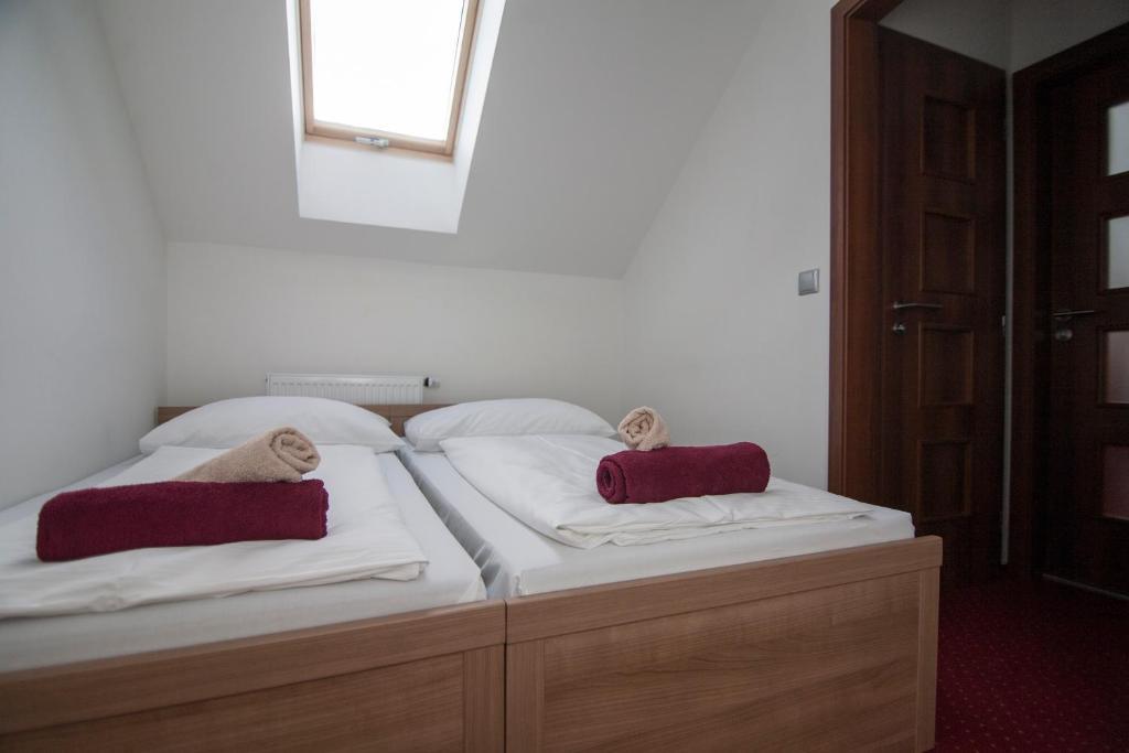 Hotel Krusnohorsky Dvur Cinovec Room photo