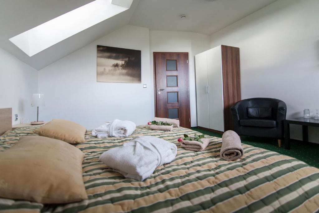 Hotel Krusnohorsky Dvur Cinovec Room photo