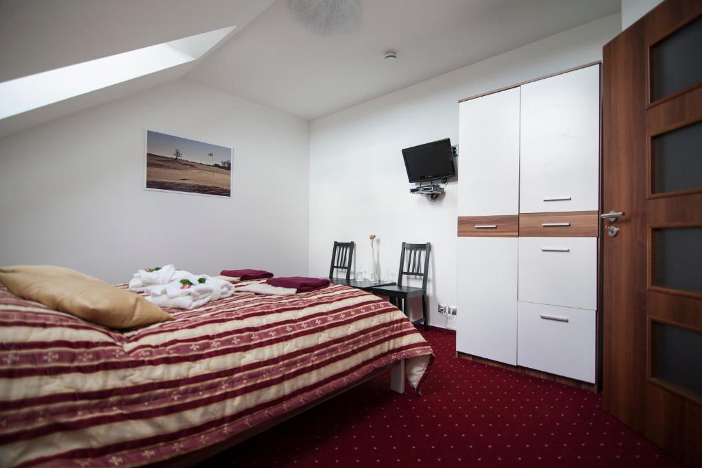 Hotel Krusnohorsky Dvur Cinovec Room photo