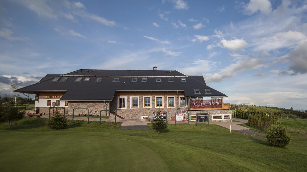Hotel Krusnohorsky Dvur Cinovec Exterior photo